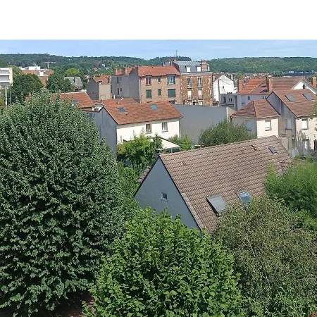 Le Belvedere T2 Avec Balcon Et Parking, Gare A 50 M Cormeilles-en-Parisis
