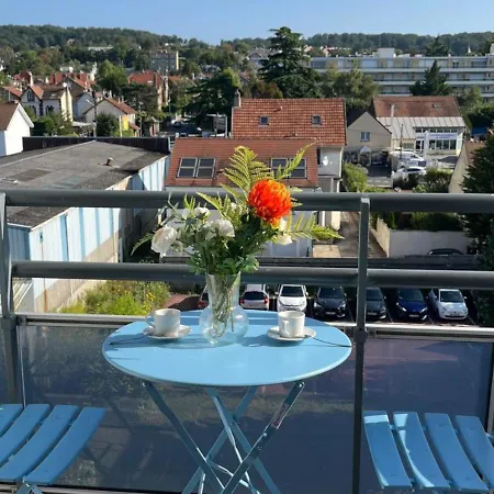 Le Belvedere T2 Avec Balcon Et Parking, Gare A 50 M Apartamento Cormeilles-en-Parisis